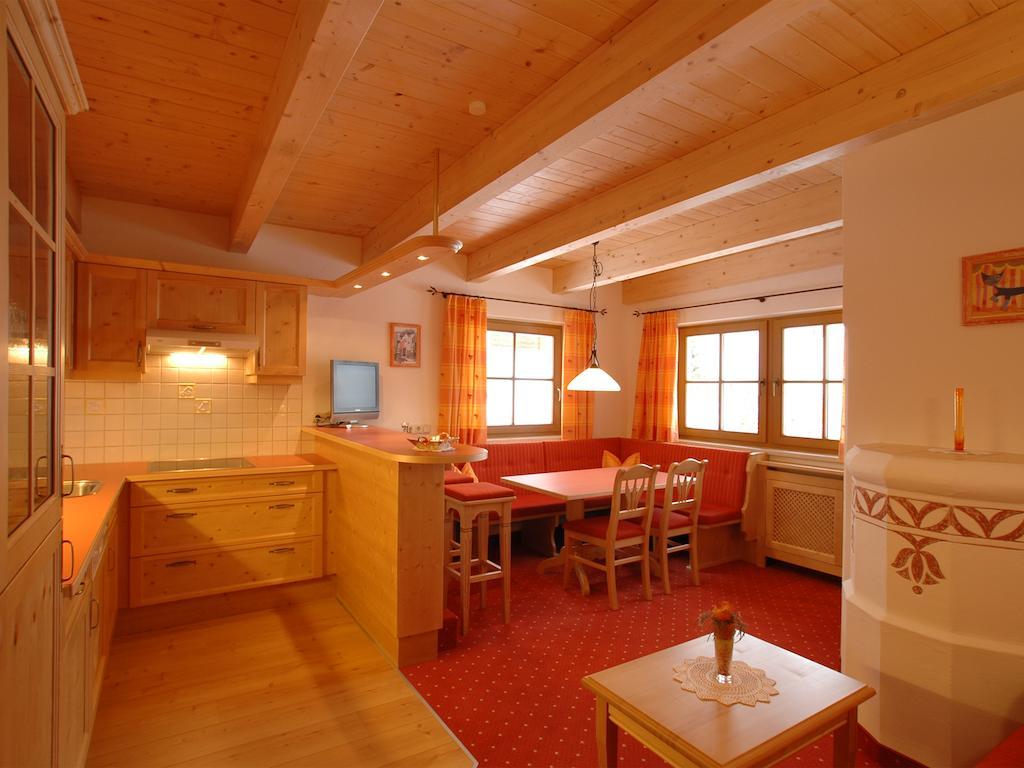 Hotel Garni Romantika Serfaus Δωμάτιο φωτογραφία